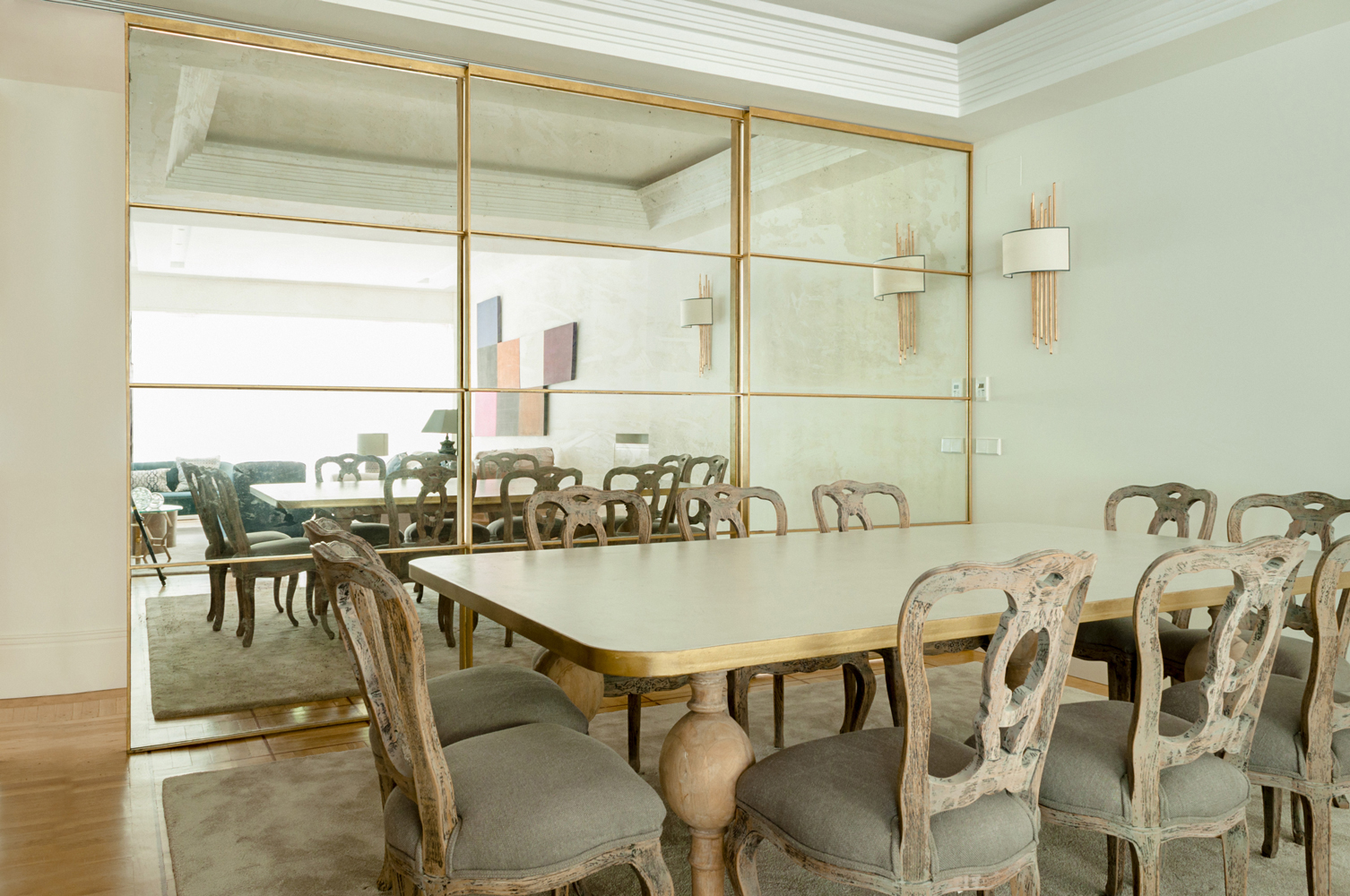 Mural de Espejos Envejecidos de Arantxa Hergueta