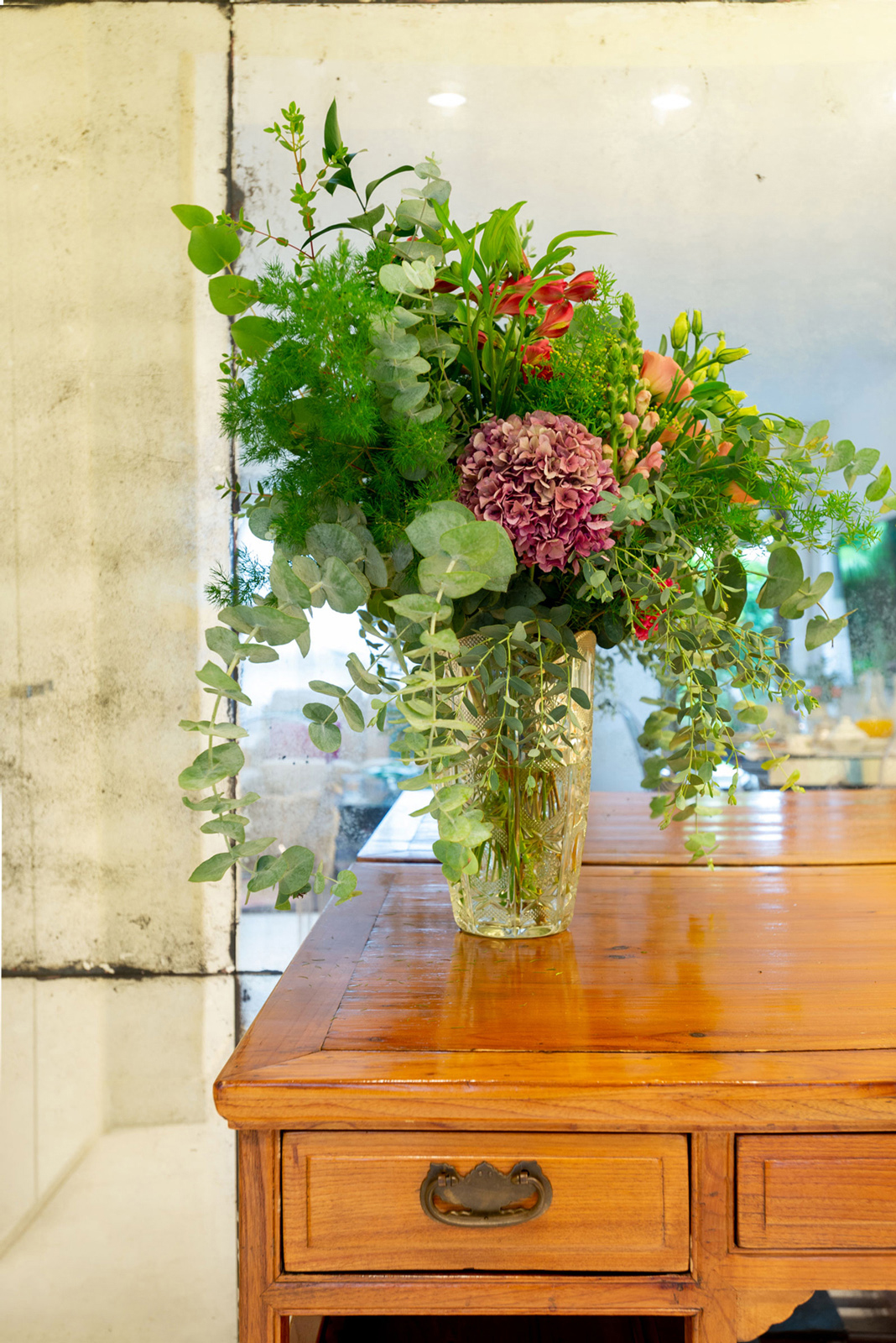 Mural de Espejos Envejecidos de Arantxa Hergueta