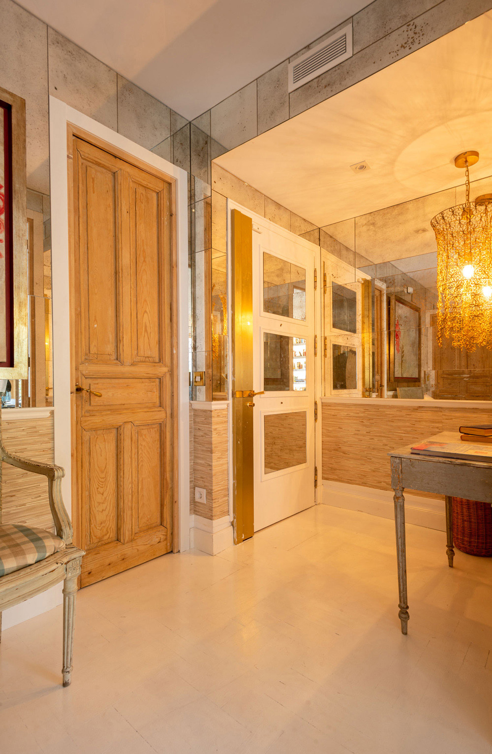 Mural de Espejos Envejecidos de Arantxa Hergueta