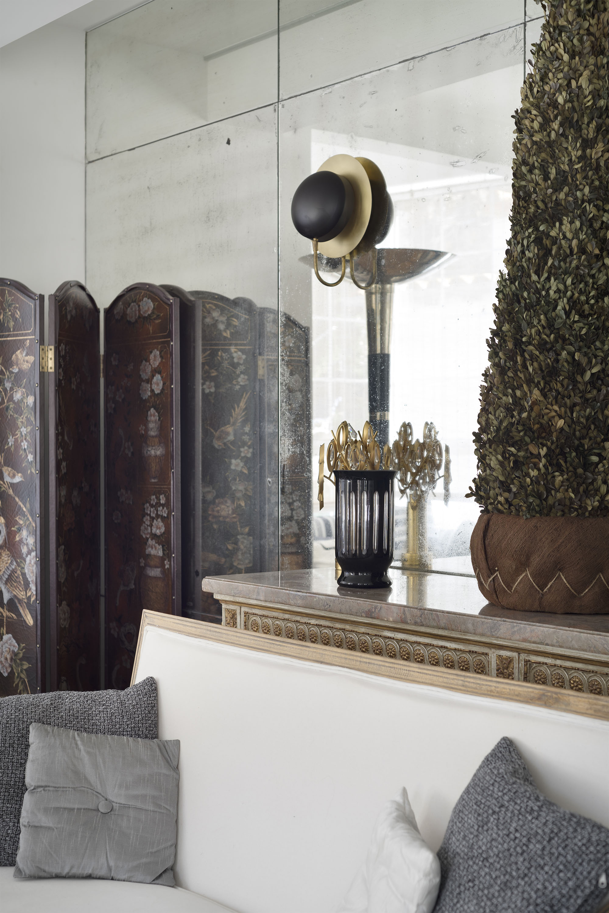 Mural de Espejos Envejecidos de Arantxa Hergueta