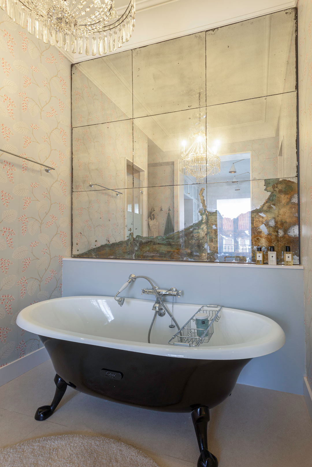 Mural de Espejos Envejecidos de Arantxa Hergueta